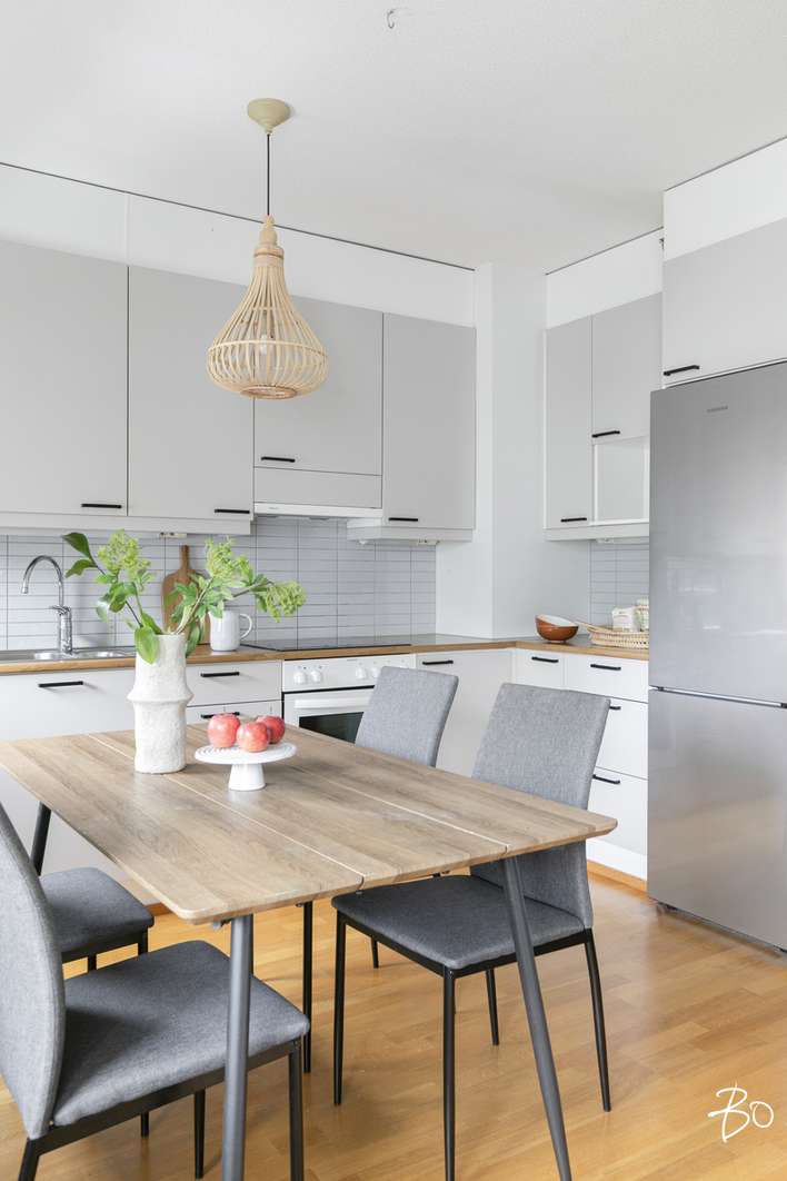 Kerrostalo, 3 h, avok., kph/ wc, s, lasitettu parveke (YJ:n mukaan 3h+k+s parveke), 79,5 m², Leppävaara – pohled 4