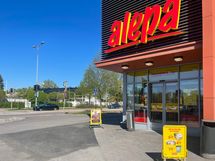 Lähikauppa, Alepa Viertola, vain n. 500m päässä asunnolta. Prisma ja K-Supermarket n. 1km päässä.