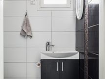 Saunatilan erillinen WC