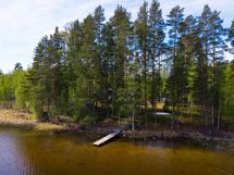 Matala hiekkapohjainen ranta
