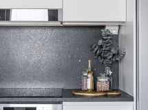 Lähikuva tämän asunnon keittiöstä.