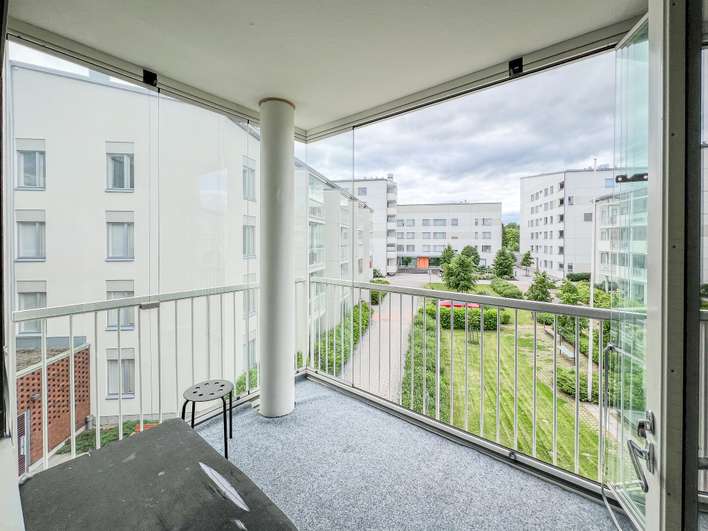 Kerrostalo, 3h+avok+kph+s+lasitettu parveke, 67 m², Malminkartano, Helsinki