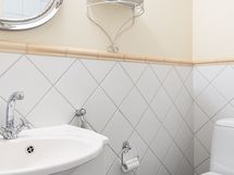 Majoitushuoneen kylpyhuone