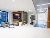 Sisäänkäynti Itsenäisyydenkadulta