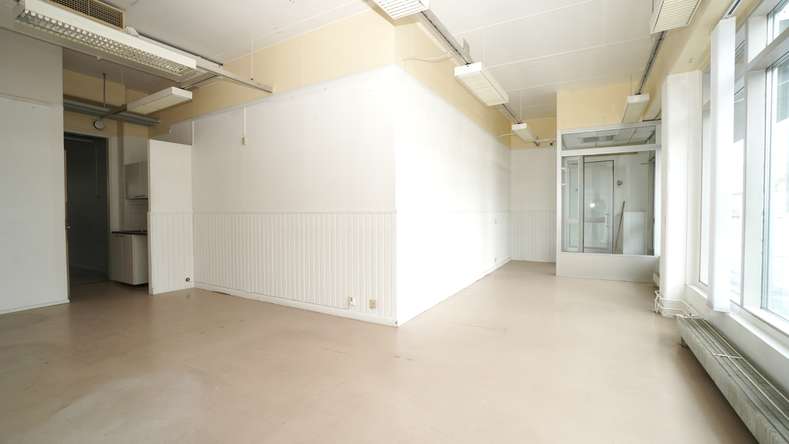 Liiketila, 90 m², Hyvelä (411), Pori