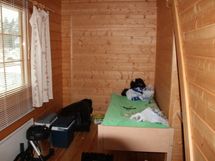 Alakerran pienempi makuuhuone