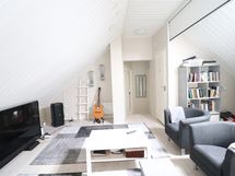 2. kerroksen oleskeluhuone