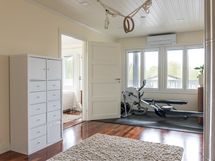 Yläkerran aulatilaan voi tehdä myös lasten leikkitilan 