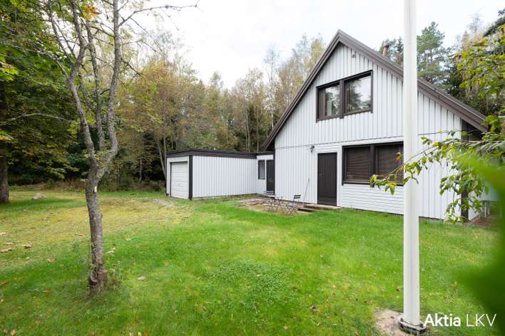 Omakotitalo, 4h, k, kph/s, 2xwc, autotalli, 92,5/118,5 m², Lappohja, Hanko