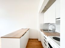 Avokeittiö on uusi ja tyylikäs.