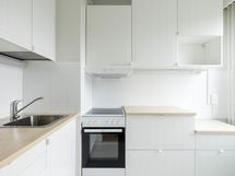 kauniisti uusittu keittiö