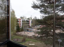Parvekkeelta näkymät sisäpihalle