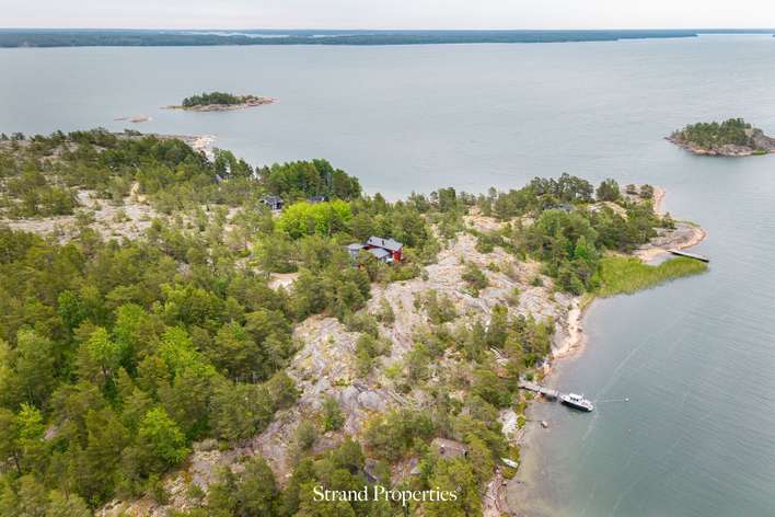 Loma-asunto, 6mh, oh, k, rt, torni, kph, s, khh, veranta, 286/443 m², Västanfjärd, Kemiönsaari