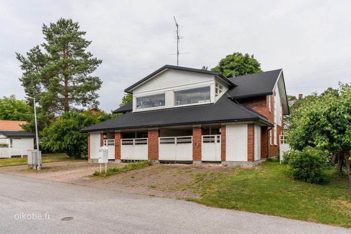 Paritalo, 5h+k+apuk+s, 98 m², Hirvensalo / Moikoinen, Turku
