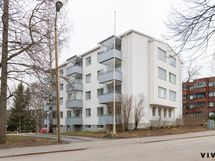 Taloyhtiöstä ja talosta on pidetty hyvää huolta.