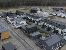 taiteilijan luonnoskuva, julkisivu