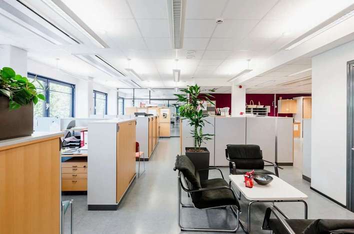 Liiketila, 1 500 m², KIVIHAKA - Näkymä 3
