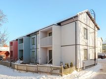 Takapuolen julkisivu