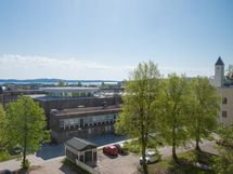 Näkymä makuuhuoneen ikkunasta