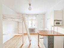 Kiva ja valoisa kaupunkikoti hissitalon 5. kerroksesta