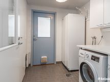 Kodinhoitohuone josta kulku ulos