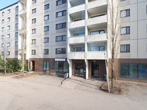 Sisäänkäynti