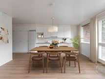 Virtuaalistailattu kuva.