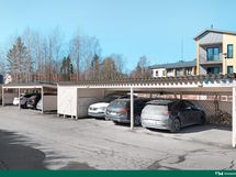 Autokatospaikka, jossa sähköauton lataus