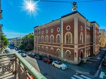 Ritarihuoneelle näkymä