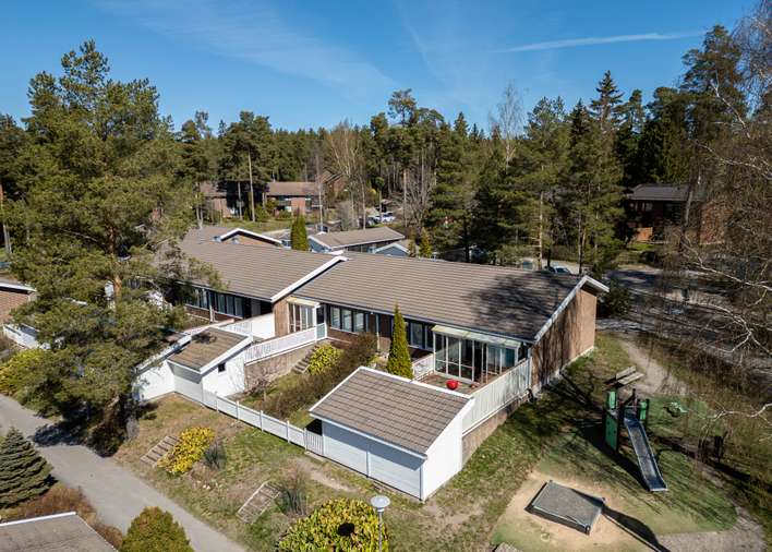 Rivitalo, 4h+k+s+terassi+patio+var+ak, 99 m², Koivula, Turku