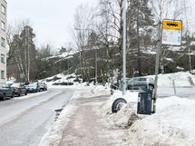 Bussit kulkevat Juhana Herttuan tietä pitkin.