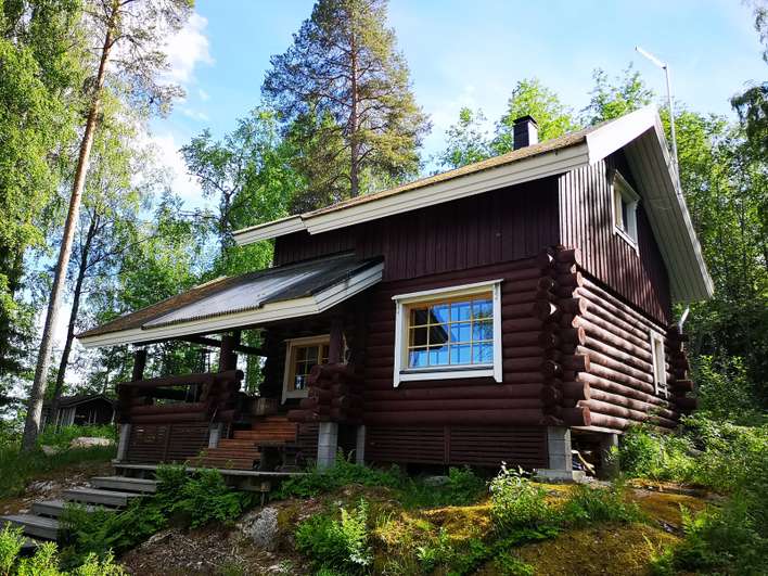 Loma-asunto, Tupakeittiö, 3 h, aula, 2 kuistia, kesäkeittiö, rantasauna, grillikatos, ulkowc/varasto, Airaksela - Näkymä 2
