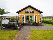 Julkisivu