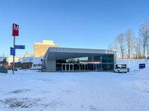 Kivenlahden metroasema asunnolta 2km.