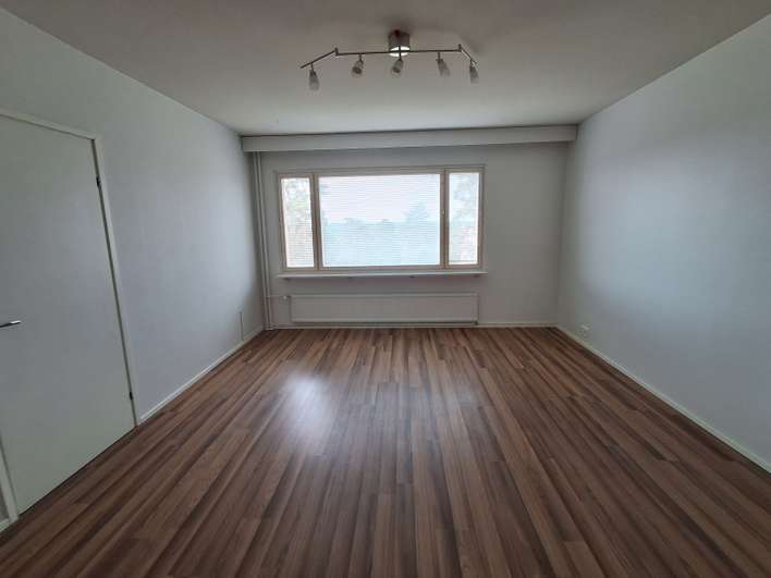 Kerrostalo, 3h + k+ p+ kph/wc+vh, 75 m², Okeroinen - Näkymä 4