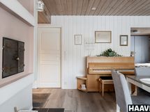 Tilassa iso, varaava takka