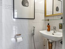 Hallin wc