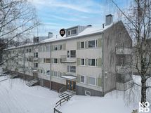 Ensimmäinen asuinkerros, ei maantasalla!