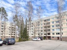 Omalla tontillaan sijaitsevassa yhtiössä on tehty jo isot remontit.