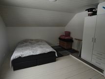 Yläkerran makuuhuone
