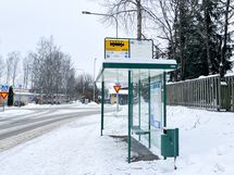 Talon vierestä pääsee bussilla myös Helsingin keskustaan.