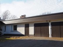 Talouspäädyn autotallit