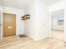 Eteinen