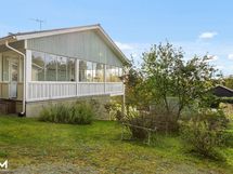 Terassiparveke sivusta kuvattuna.