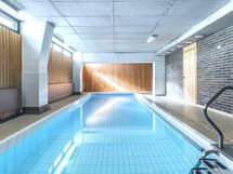 Taloyhtiössä uima-allas ja sauna!