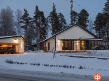 Karjalankadulta päin