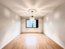 Valoisa ja viihtyisä koti, joka hurmaa kodikkuudellaan ja toimivalla pohjaratkaisullaa