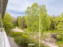 Vehreät näkymät parvekkeelta