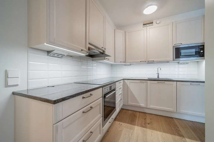 Kerrostalo, 3h+avok+kph+s+p, 77 m², Keskusta – pohled 3