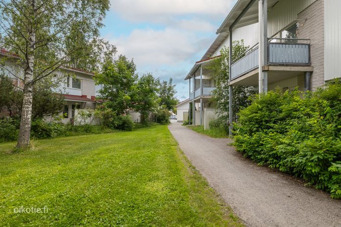 Rivitalo, 3H+K+S, 80 m², Veisu